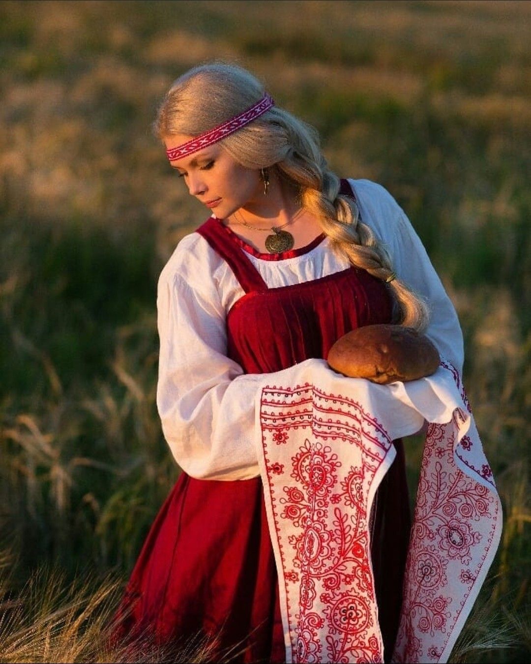 Girls in Slavic costumes in Guatemala
